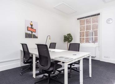 Coworking in Central London, 4-4a Bloomsbury Square, 10 m² - MatchOffice.co.uk