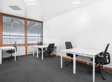 10 m² Business park in Hayes, 6-9 The Square (UB11 1FW) - 3 | MatchOffice