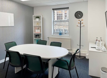 Business centre  in Edinburgh, 93 George Street, 10 m² - MatchOffice.co.uk