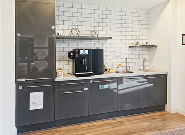 Business center 15-17 Cumberland Place,Grosvenor Square SO15 2BG Hampshire