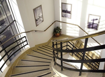 Business center Kingsbury House, 468 Church Lane NW9 8UA West London