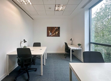 10 m² Coworking space  in High Wycombe, Ibstone Road (HP14 3FE) - 3 | MatchOffice