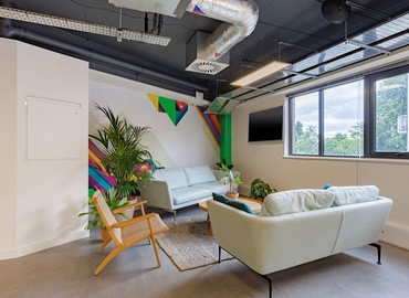 Business centre  in Kingston upon Thames, 13 The Causeway, 10 m² - MatchOffice.co.uk