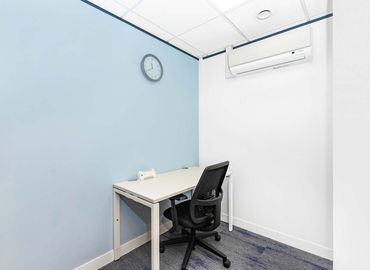 10 m² Shared office  in Wiltshire, Cross Keys House (SP1 1EY) - 6 | MatchOffice