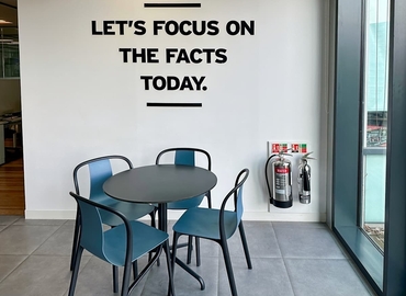  Work space in West London, 2 Lakeside Drive, 10 m² - MatchOffice.co.uk