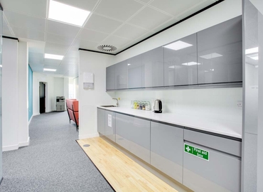 10 m² Coworking space  in Guildford, Station View (GU1 4AR) - 5 | MatchOffice