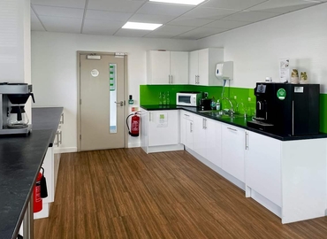 Business centre  in Hampshire, Harts Farm Way, 10 m² - MatchOffice.co.uk