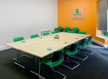 Business centre  in Hampshire, Waterberry Drive, 10 m² - MatchOffice.co.uk