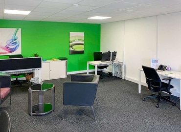  Work space in Hampshire, Waterberry Drive, 10 m² - MatchOffice.co.uk