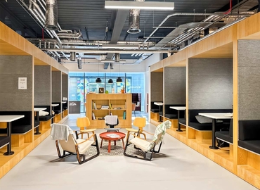  Coworking space in Edinburgh, 1 Lochrin Square, 10 m² - MatchOffice.co.uk