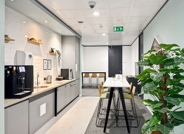 Business centre  in Edinburgh, 1 Lochrin Square, 10 m² - MatchOffice.co.uk