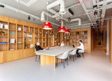 10 m² Co-working  in Woking, Albion House High Street (GU21 6BG) - 10 | MatchOffice