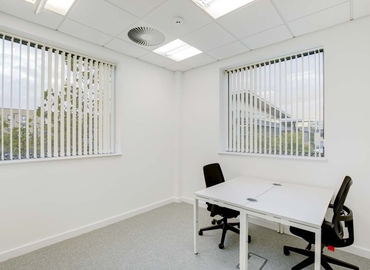 Business centre  in Enfield, Electric Avenue, 10 m² - MatchOffice.co.uk