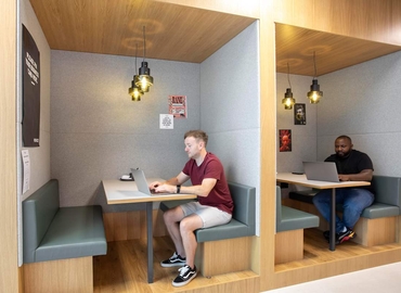 Virtual office 100 Avebury Boulevard MK9 1FH Milton Keynes