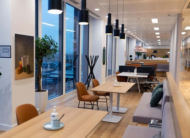 Business centre  in Poplar, 25 Cabot Square, 10 m² - MatchOffice.co.uk