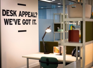 Business centre  in Poplar, 25 Cabot Square, 10 m² - MatchOffice.co.uk