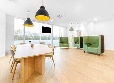 Virtual office in Guildford, Guildford Business Park Road (GU2 8XG) - 4 | MatchOffice