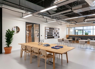 Coworking in Hemel Hempstead, The Maylands Building, 10 m² - MatchOffice.co.uk