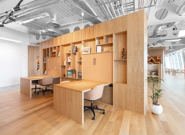 Business centre  in City of London, 18th & 19th Floors, 10 m² - MatchOffice.co.uk