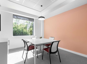 Business centre  in Windsor and Maidenhead, Concorde Park, 10 m² - MatchOffice.co.uk