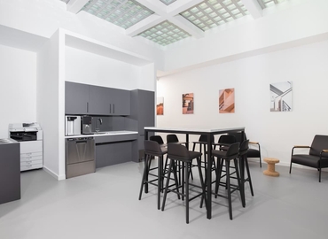  Work space in Wallington, 6 Sutton Plaza, 10 m² - MatchOffice.co.uk