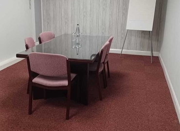  Business center  in Cheshire West and Chester, Red Hill House, 10 m² - MatchOffice.co.uk