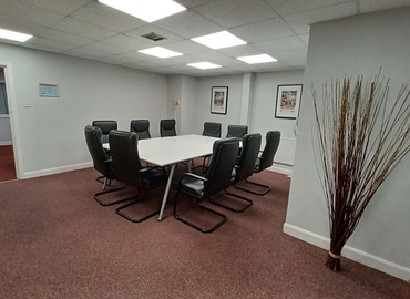 Business centre  in Cheshire West and Chester, Red Hill House, 10 m² - MatchOffice.co.uk