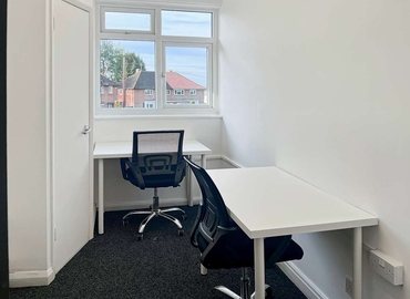 10 m² Serviced office in West Yorkshire, Madison Offices (LS17 7HW) - 5 | MatchOffice.com