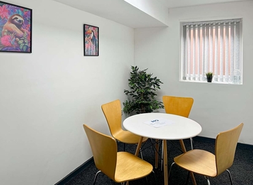 Business centre  in Wakefield, 225 Denby Dale Road, 10 m² - MatchOffice.co.uk