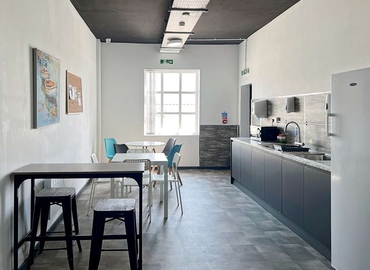 Business centre  in Wakefield, 225 Denby Dale Road, 10 m² - MatchOffice.co.uk