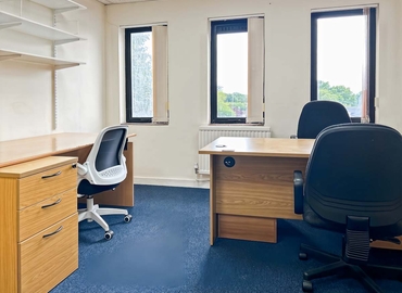 Business center Claydon House Business Centre, 1 Edison Road HP19 8TE Aylesbury