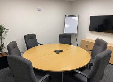 Business centre  in St Albans, Station Road, 10 m² - MatchOffice.co.uk