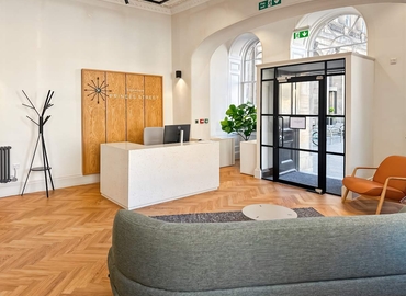 Business centre  in Edinburgh, 6 Waterloo Place, 10 m² - MatchOffice.co.uk