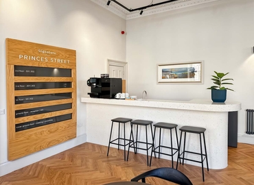  Work space in Edinburgh, 6 Waterloo Place, 10 m² - MatchOffice.co.uk