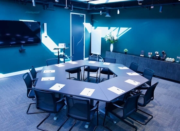 10 m² Co-working  in Cheshire, 35-37 High Street (CW12 1AX) - 2 | MatchOffice