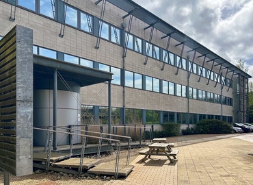 10 m² Shared workspace  in Oxford, Robert Robinson Avenue (OX4 4GP) - 10 | MatchOffice