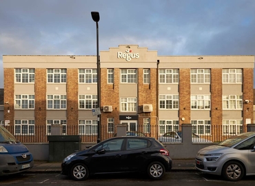 Coworking in West London, 5 Wadsworth Road, 10 m² - MatchOffice.co.uk