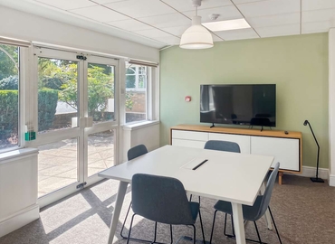  Business center  in Worcestershire, Pershore House, 10 m² - MatchOffice.co.uk
