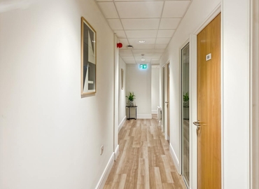  Business center  in Worcestershire, Pershore House, 10 m² - MatchOffice.co.uk