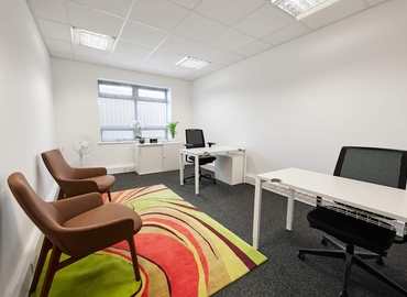10 m² Coworking space  in High Wycombe, Cressex Business Park (HP12 3RL) - 4 | MatchOffice.com