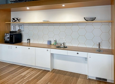 10 m² Business center in Willesden, 2 Lakeside Drive (NW10 7FQ) - 5 | MatchOffice