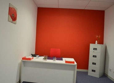 279 m² Business space in Grangemouth, Earls Road (FK3 8XE) - 1 | MatchOffice.com