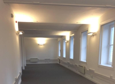 Business centre in Kirkintilloch, 74 Townhead, 3070 m² - MatchOffice.co.uk