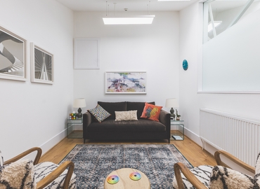  Office to rent in Hammersmith and Fulham, New Kings Road 136-144, 87 m² - MatchOffice.co.uk