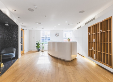  Office rental in Hammersmith and Fulham, New Kings Road 136-144, 87 m² - MatchOffice.co.uk