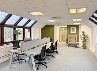  Work space in Southampton, Crown Walk, 10 m² - MatchOffice.co.uk