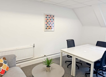  Work space in Southampton, Crown Walk, 10 m² - MatchOffice.co.uk