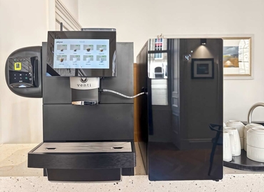  Coworkind spaces in Edinburgh, 6 Waterloo Place, 10 m² - MatchOffice.co.uk