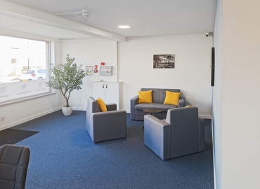 Business centre  in Aberdeen, 8 High Street, 10 m² - MatchOffice.co.uk
