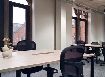 Office to rent in West Yorkshire, Albion Place 5, 400 m² - MatchOffice.co.uk